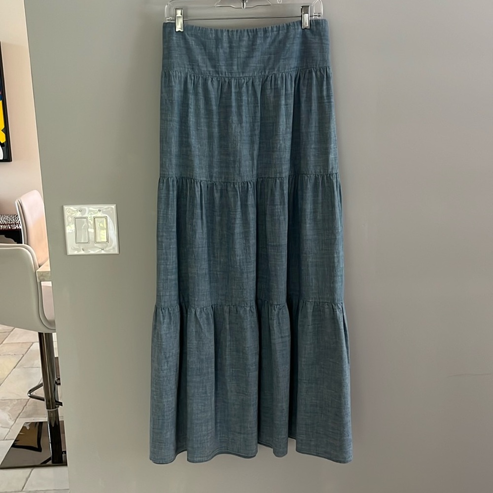 Flowing and full J MvLaughlin maxi size M long tiered denim look skirt 41” long